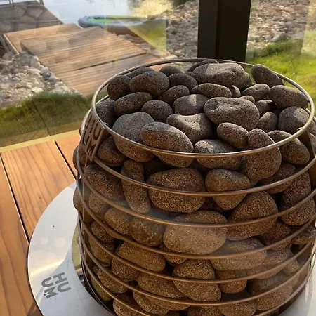 Roostajaerve Minivilla *